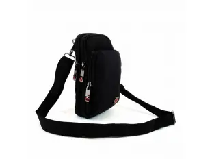 Ανθεκτική ανδρική τσάντα σε μαύρο χρώμα