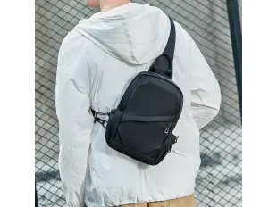 Μαύρη τσάντα χιαστί - Dreis