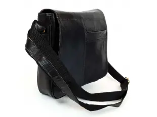 Μαύρη ανδρική τσάντα από γνήσιο δέρμα