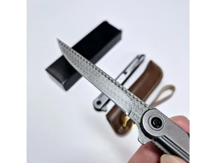 Ένα εντυπωσιακό λεπτό πτυσσόμενο μαχαίρι από ανοξείδωτο χάλυβα M390