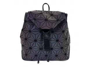 Μεγάλο σακίδιο πλάτης με γεωμετρικά σχήματα