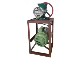 Μύλος κοπής κρέατος από χυτοσίδηρο αριθμός 32 με μονοφασικό ηλεκτρικό κινητήρα