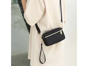 Μαύρη υφασμάτινη τσάντα - Elda