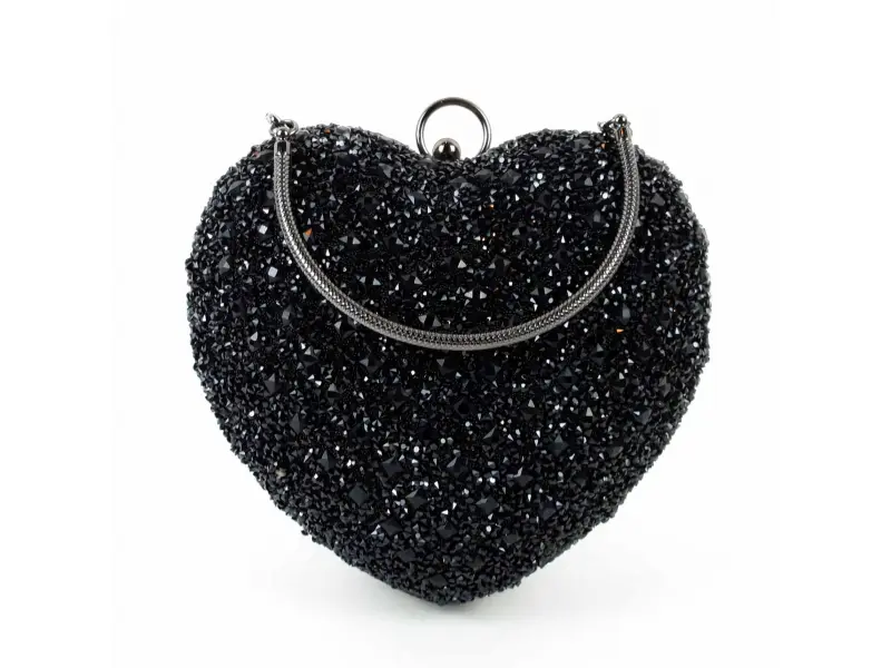 Γυαλιστερή μαύρη τσάντα - καρδιά