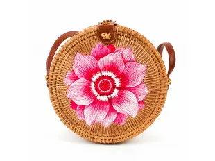 Κομψή τσάντα από ρατάν - λουλούδι